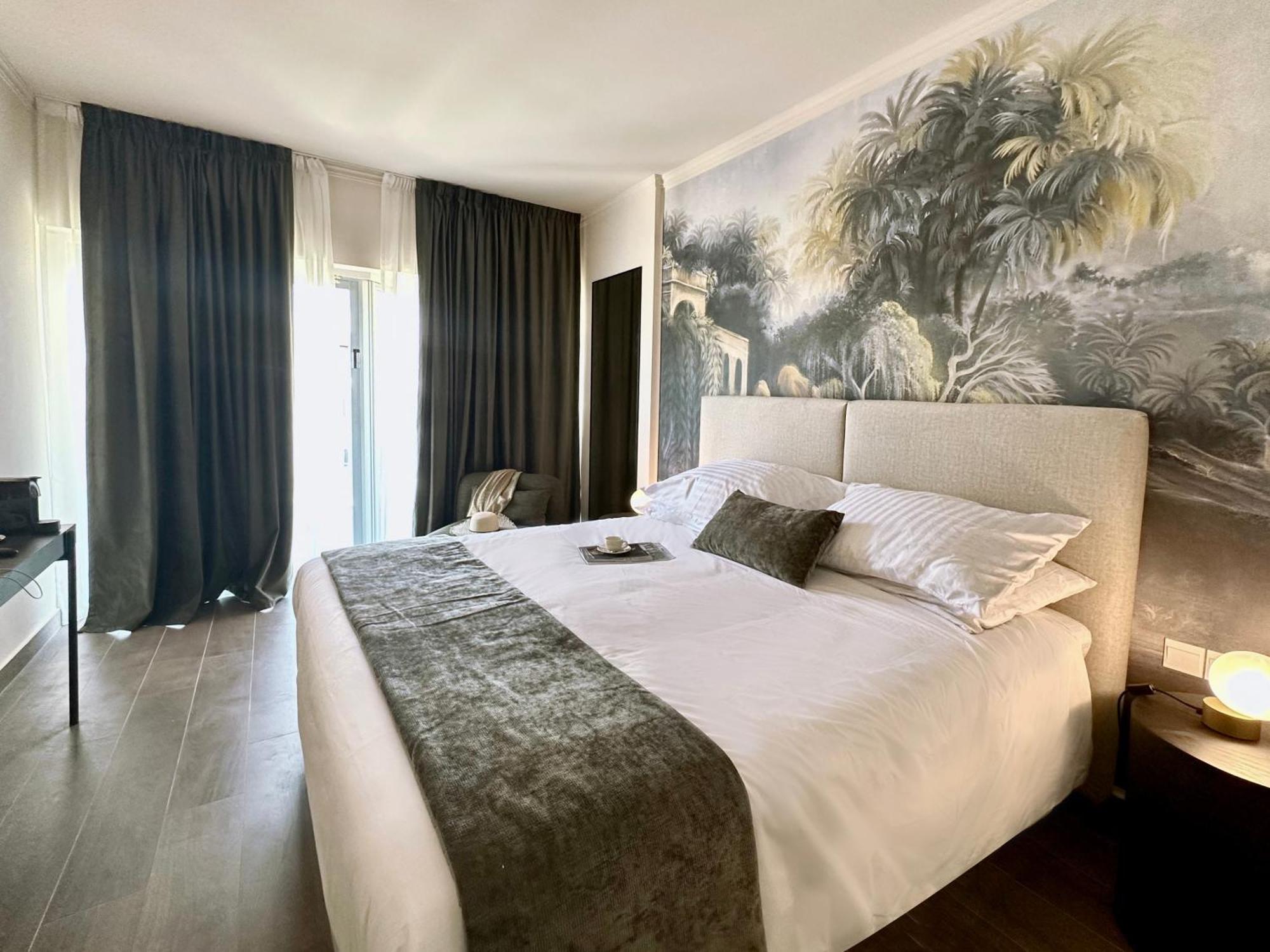 Cali & Designed For Adults By Louis Ξενοδοχείο